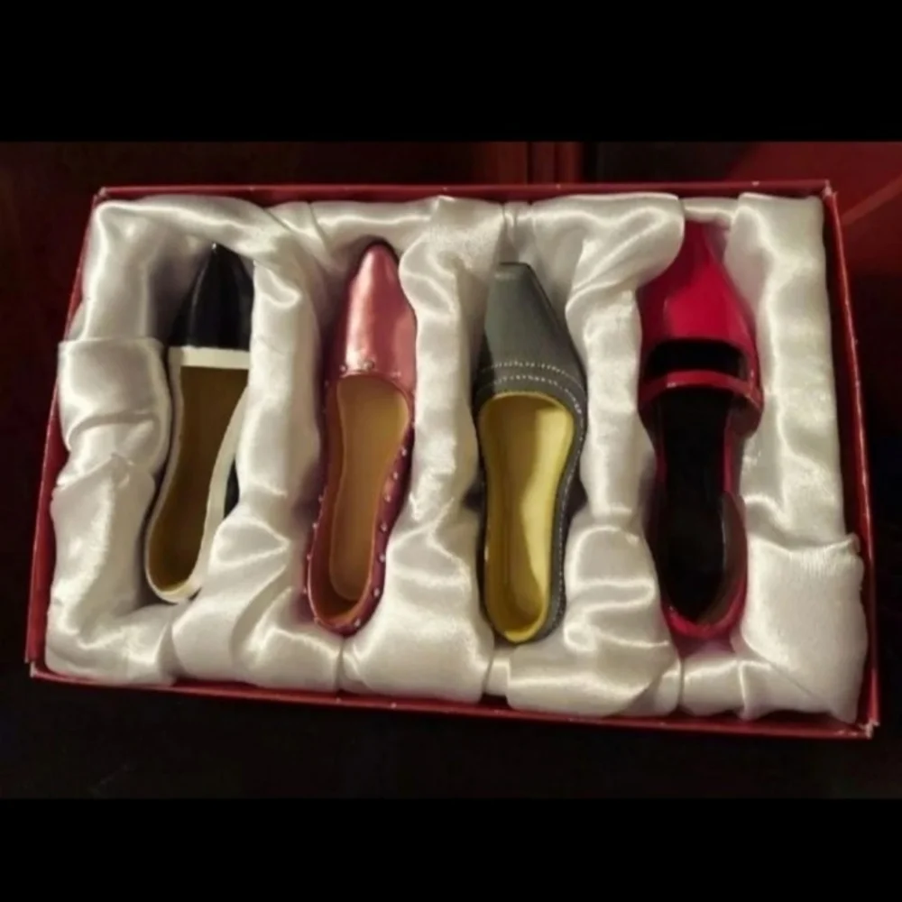 CLASSY HIGH HEEL PUMPS SHOE ORNAMENTS SET 4 Vintage & New!